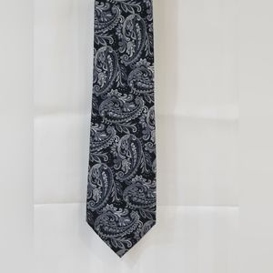 Free with purchase ...Geoffrey Beene paisley tie